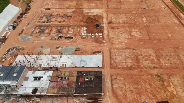 Aerial photo of the Meadow Heights Phase 1 site under construction